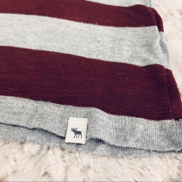 A&F Stripe Tee - Picture 2 of 3